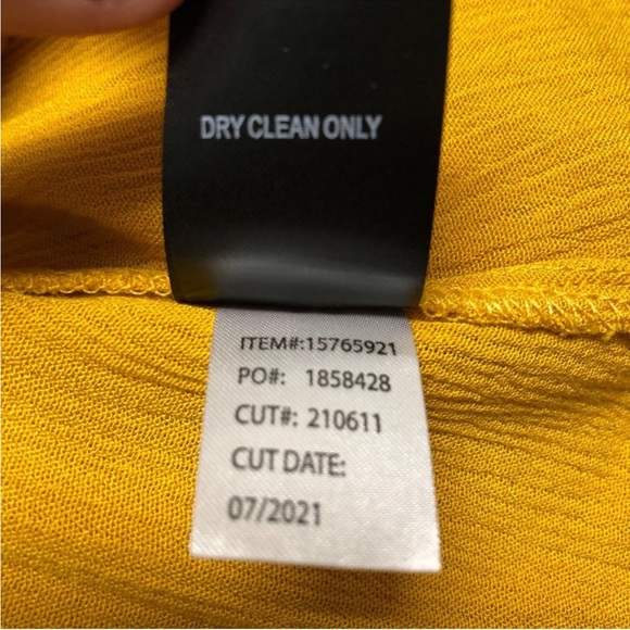 Babydoll Crinkle Gauze Crochet Inset Lace-Up Top - Picture 11 of 12